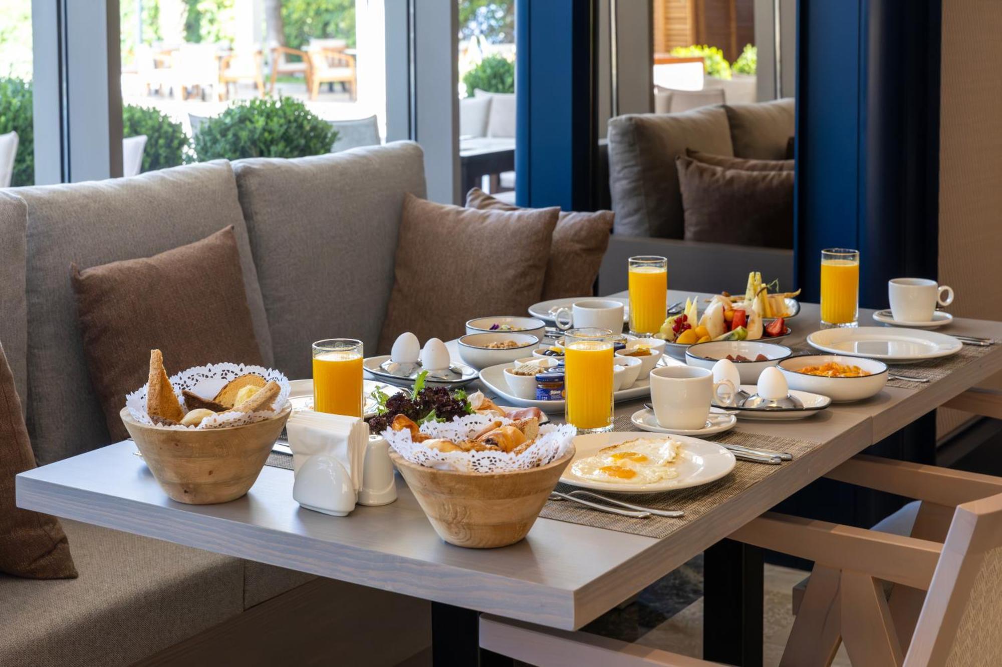 Delta Hotels By Marriott Antalya Lara - Adult Only エクステリア 写真